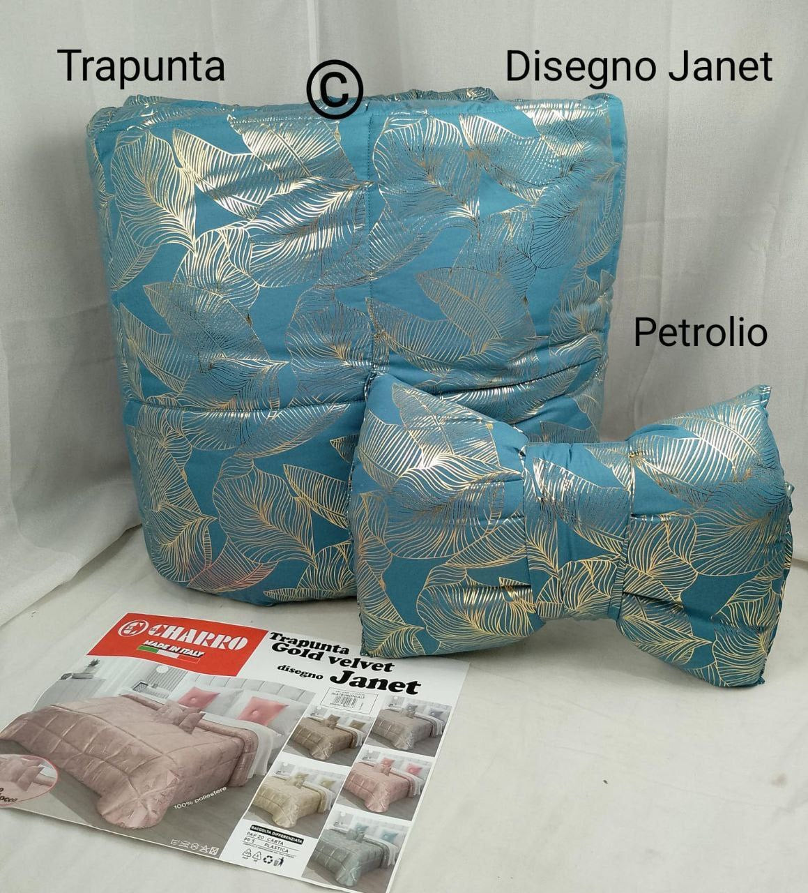 TRAPUNTA IN VELLUTO CON 2 CUSCINI FIOCCO